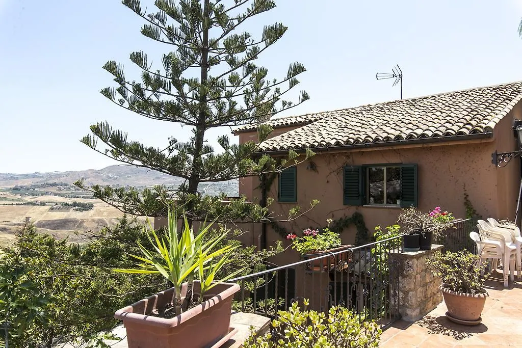 Country Sicily Home Favara Bed & Breakfast