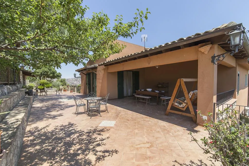 Country Sicily Home Favara Bed & Breakfast
